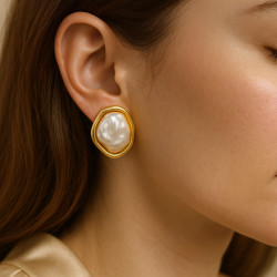 Pearl Aura – 18K Gold-Plated Earrings with River Pearl Imitation